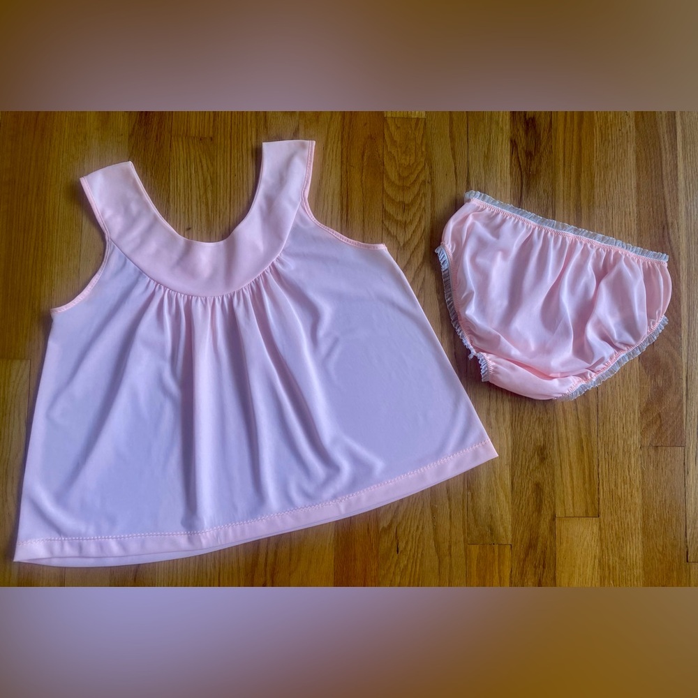 Vintage 60s-Inspired Babydoll Pajamas *Small* PINK Nylon Sleep Top and Panties - Picture 3 of 3